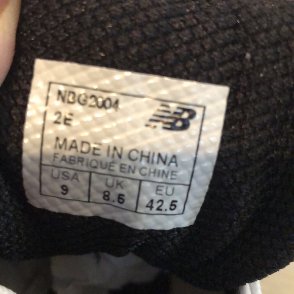 New Balance Golf Shoes with Removable Spikes - Picture 6 of 7